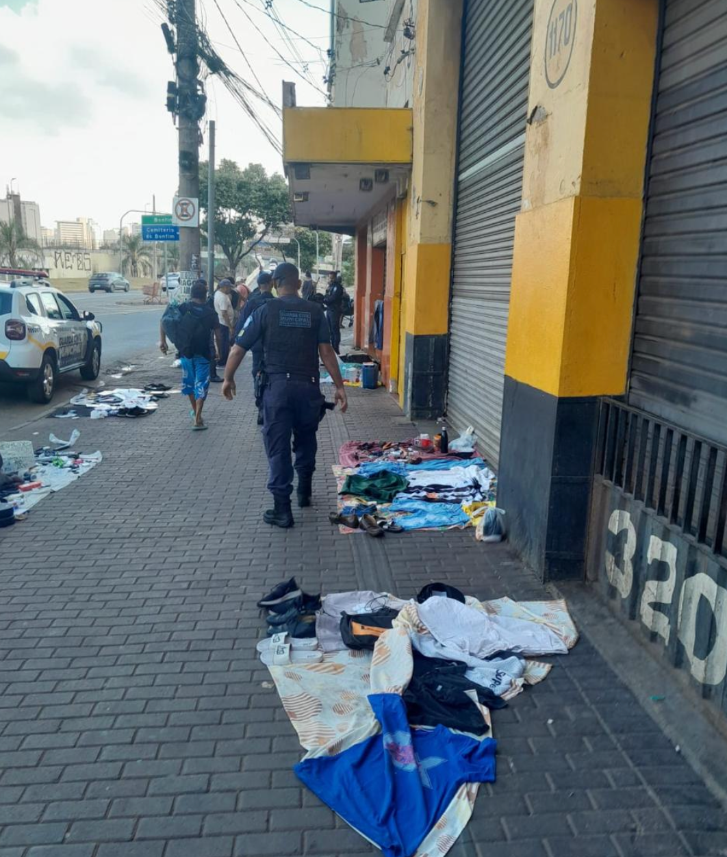 Feira clandestina na Lagoinha gera transtornos e mobiliza ações de fiscalização